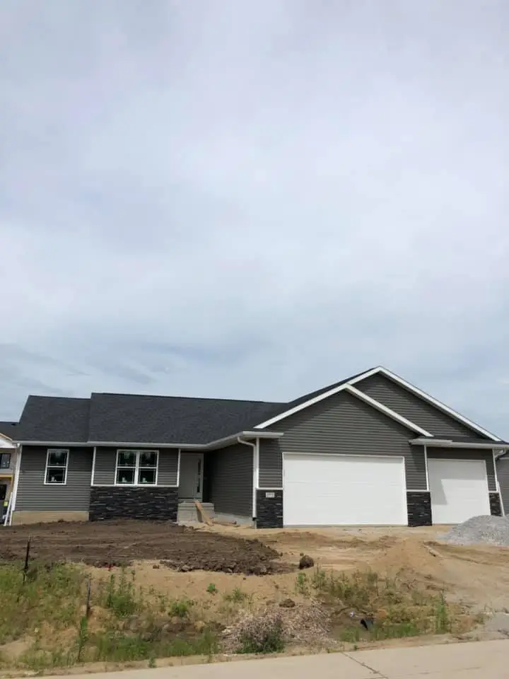2772 Foxtail Lane custom home in Palo Iowa