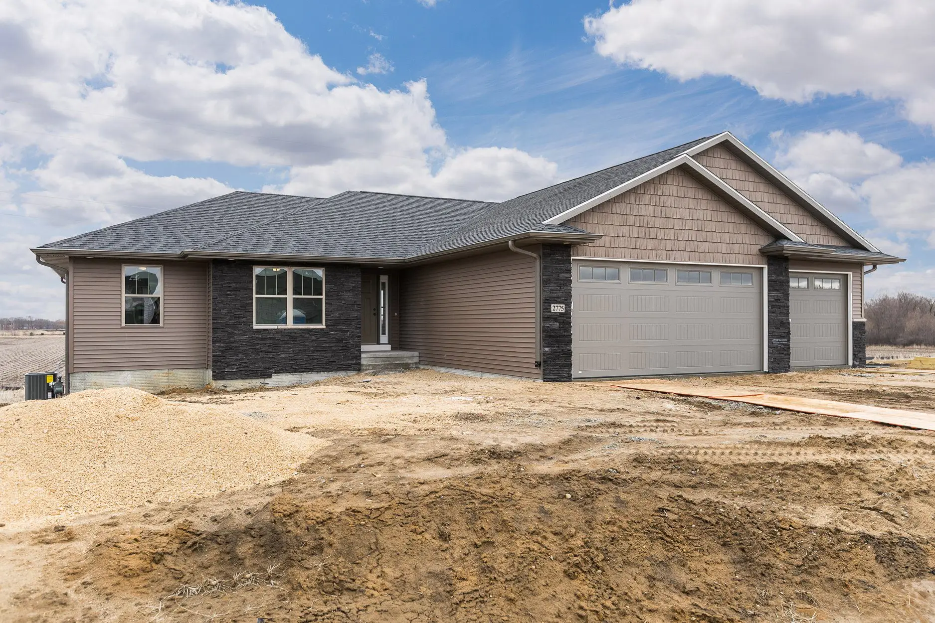 2775 foxtail lane palo iowa custom homes