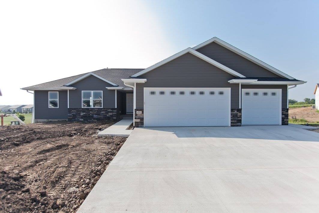 4591 meadow creek palo iowa custom homes