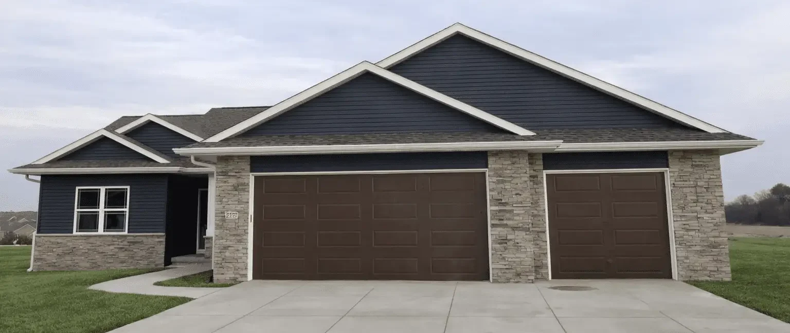 Custom home at 2777 Sage Drive in Palo Iowa built by Schrage Custom Homes